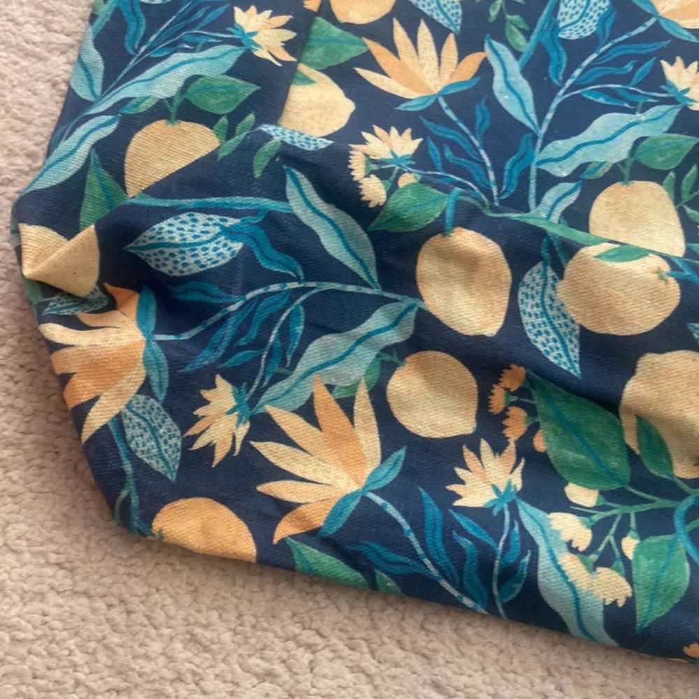 Lemon print x-large reusable fabric tote - Picture 4 of 5